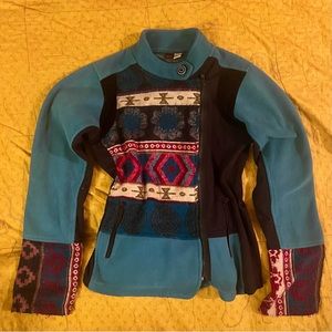 *well loved* boho-style Nepal high collar athletic top